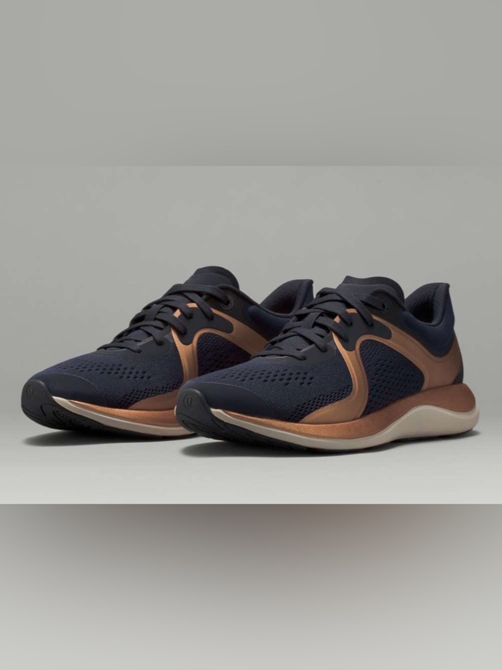 NIB New Lululemon Chargefeel Low Womens Workout Shoe True Navy / Rose Gold / Bla